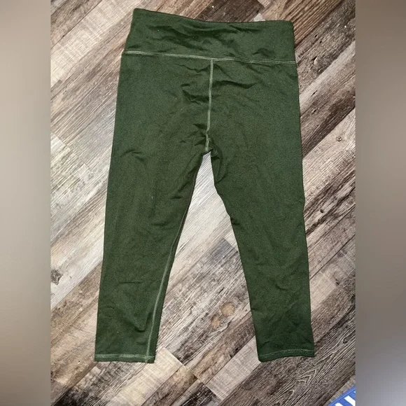 Fabletics leggings - NWOT - Picture 2 of 3